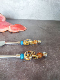 Carving Set with Brown Beads for cutting and serving meat, fish, or poultry - Zapurah - Home Decor - www.zapurah.com