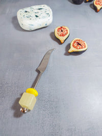 Beaded Cheese Knife with Yellow Beads for Cutting and Spreading Cheese - Zapurah - Home Decor - www.zapurah.com - www.zapurah.com