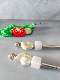 Details of Salad Serving Spoons with Cream Color Beads on the Handles - Set of 2 - Zapurah - Home Decor - www.zapurah.com