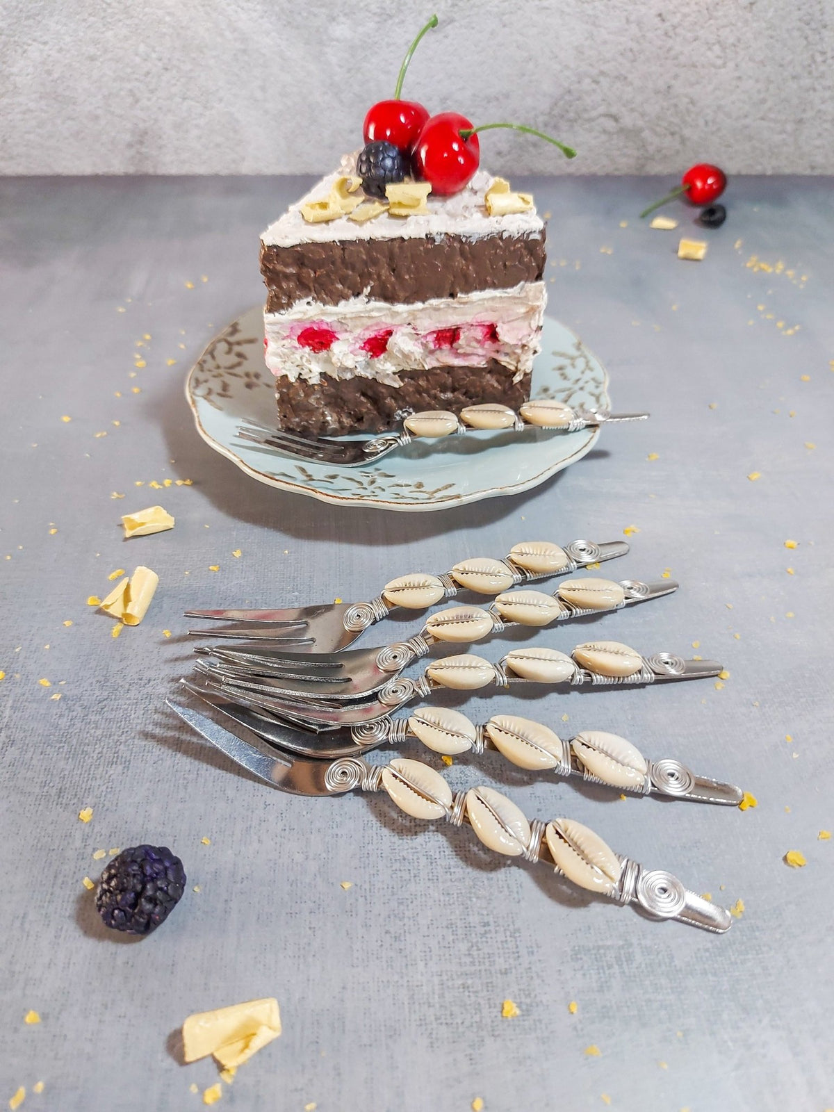 Appetizer Forks with Cowrie Shells for Cake, Pastry or Pie - Set of 6 - Zapurah - Tablescapes - www.zapurah.com