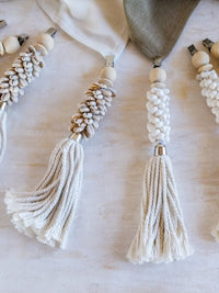 Outdoor Tablecloth Weights with Shells and Cotton Tassels - Set of 4, - Zapurah - Table Decor - www.zapurah.com