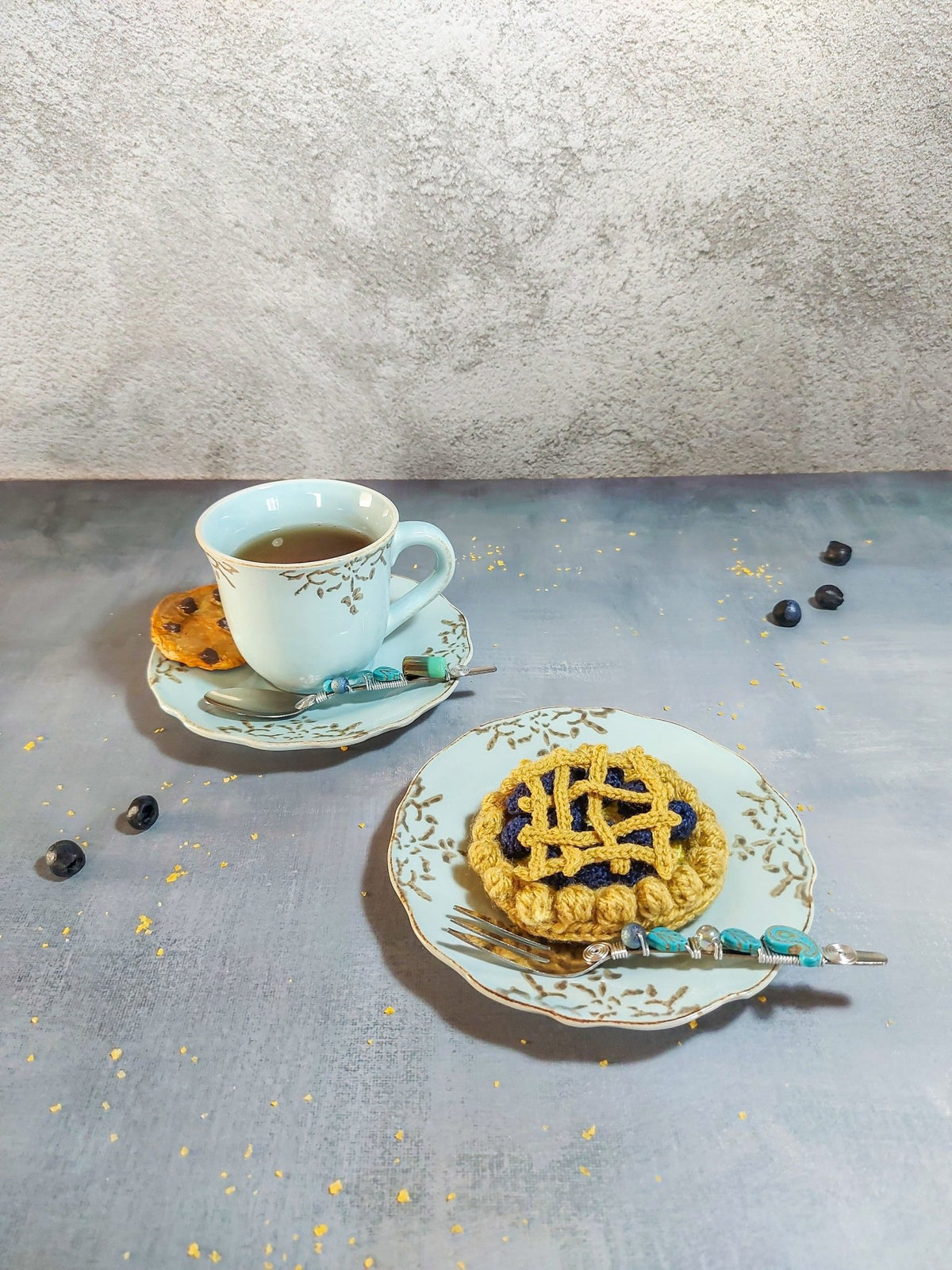 Pastry Forks set with Turquoise Beads for Cake, Pastry or Pie - Set of 6 - Zapurah - Table Decor - www.zapurah.com