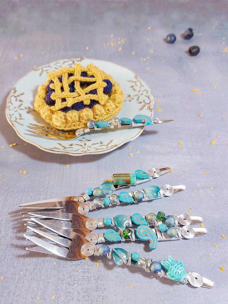 MINOO - Pastry Forks set with Turquoise Beads - Set of 6 - www.zapurah.com