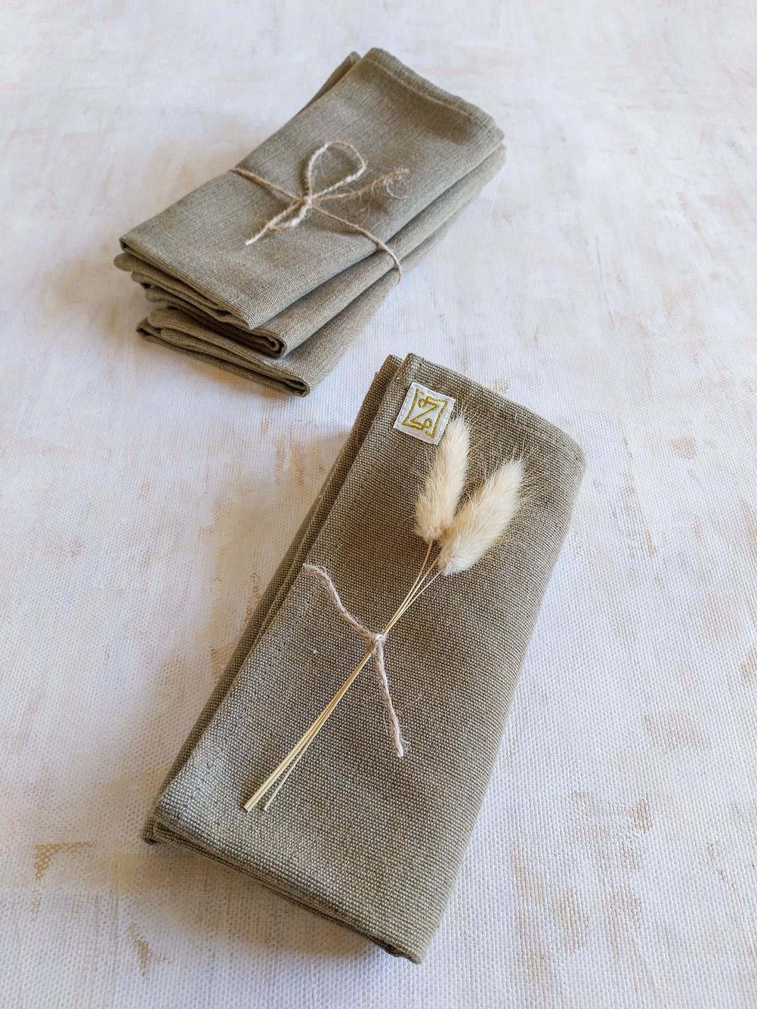 Reusable Cotton Napkins in Taupe Color - Set of 4 - - Zapurah - Lifestyle - www.zapurah.com